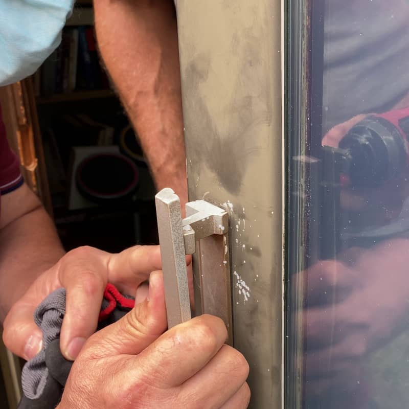 door handle replacement service