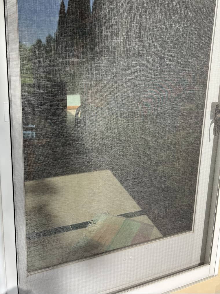 screen door replacement service