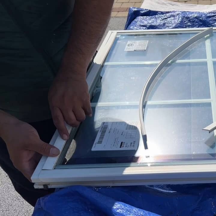 storm window glass replacement service