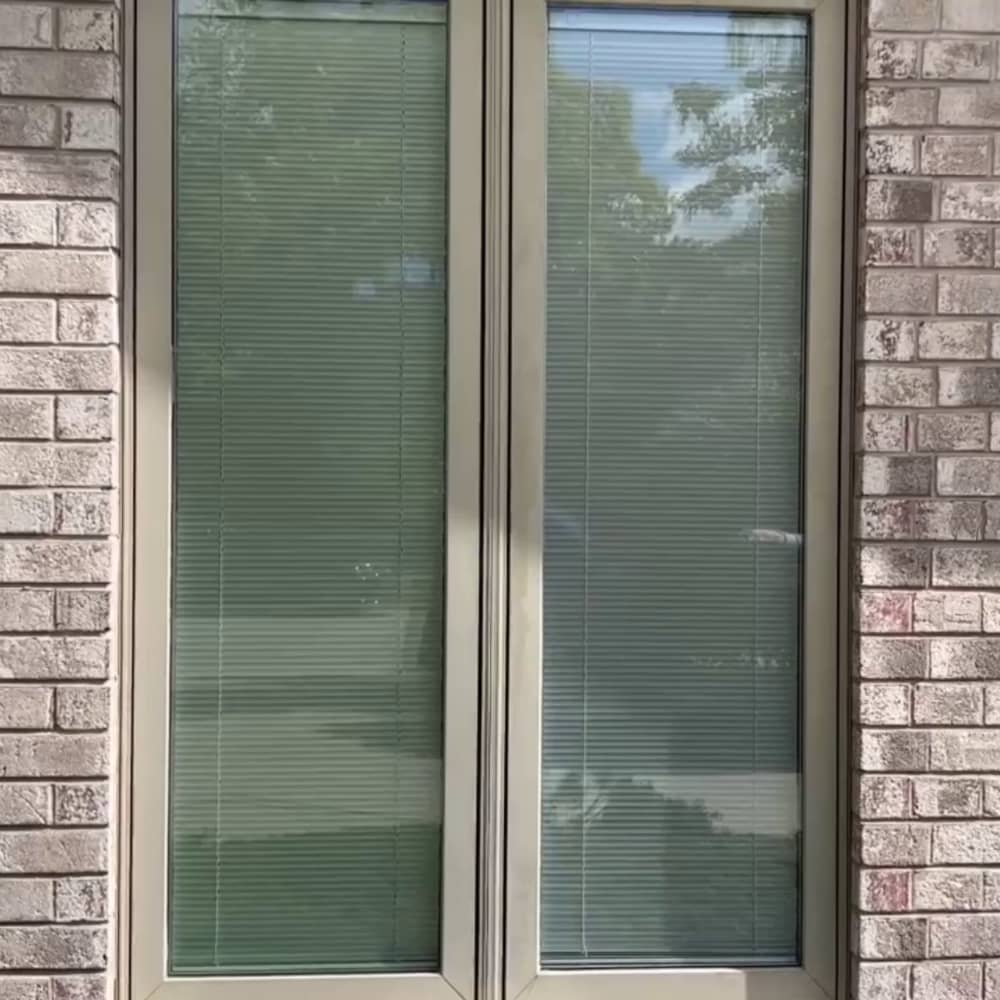 vinyl window repair service