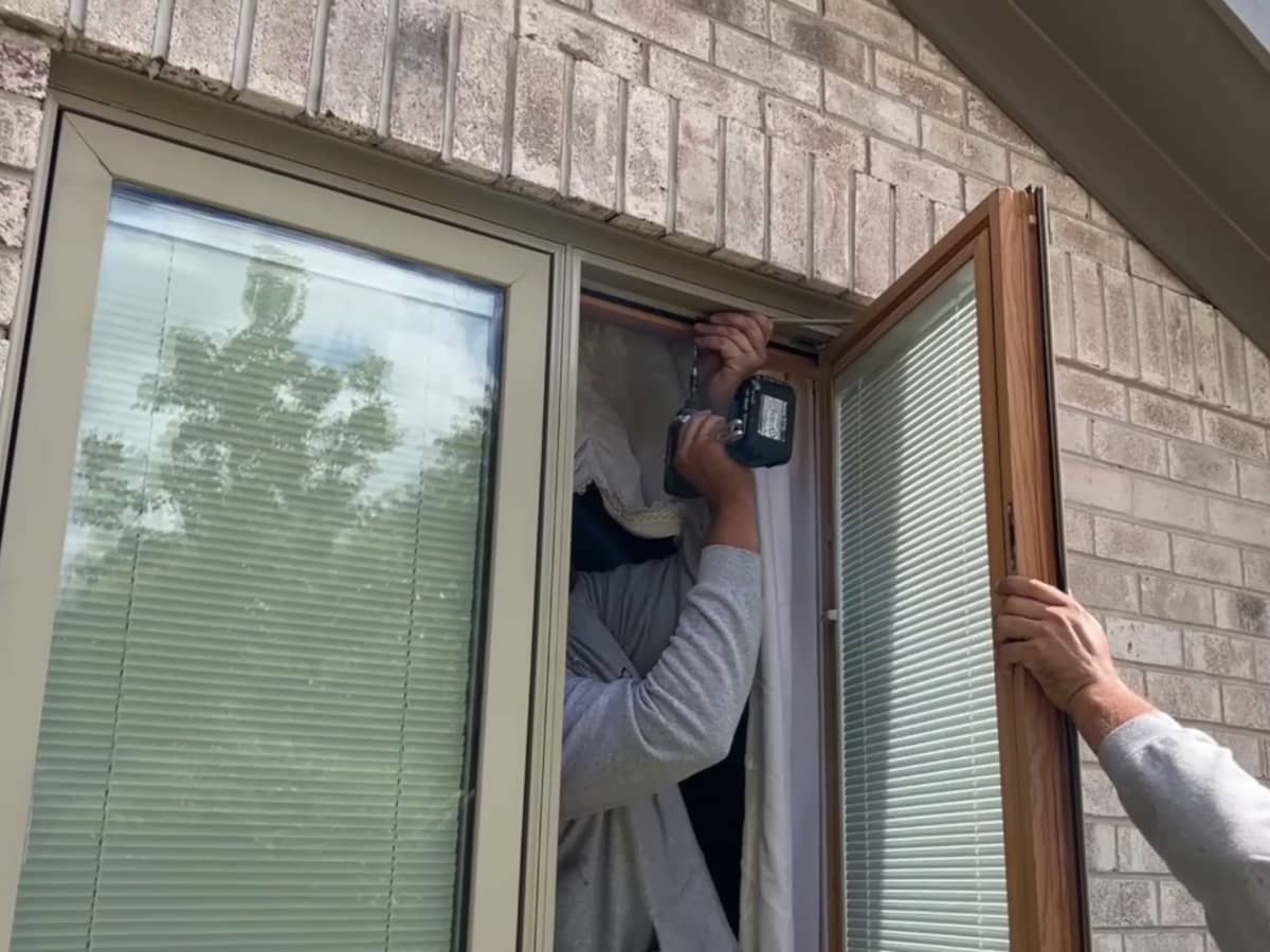 window repair downers grove il